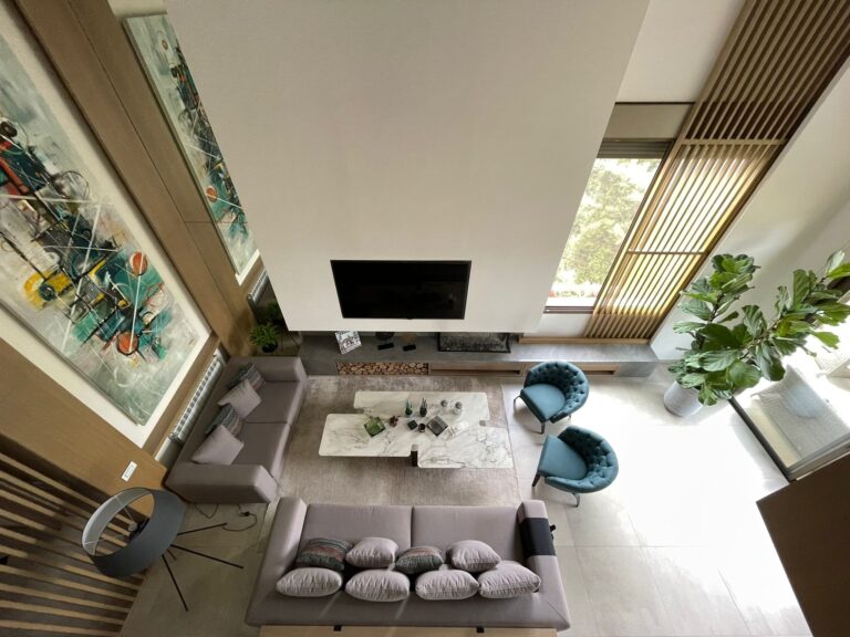 a731f200-fabc-478f-896c-72519466876b